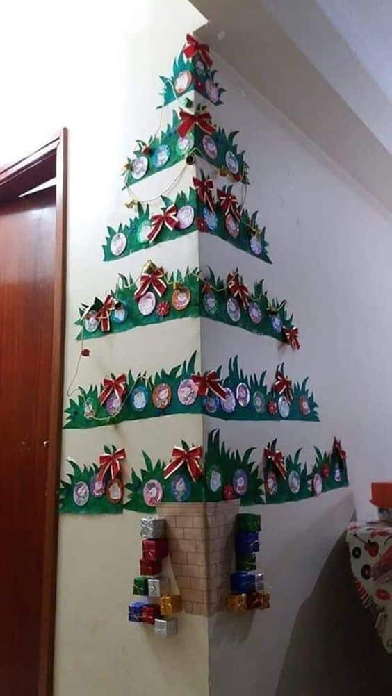 arboles de navidad montados en la pared 13