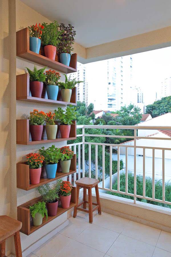 balcones decorados con plantadores 2