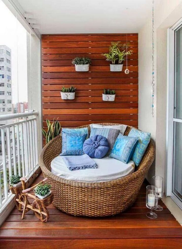 balcones decorados con plantadores 8