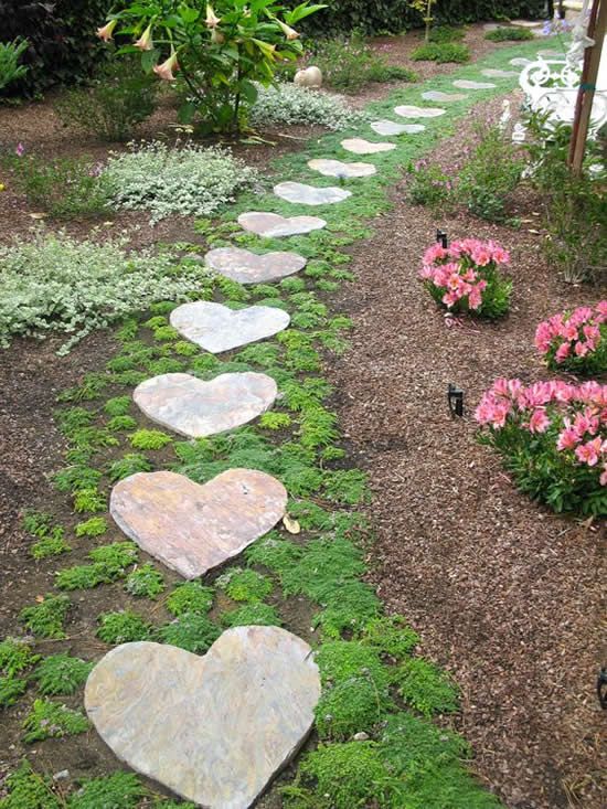 caminos de jardin con figuras de cemento 11