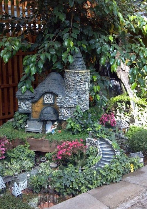 15+ Casas de Piedra en Miniatura para Hacer su Jardín Magnífico