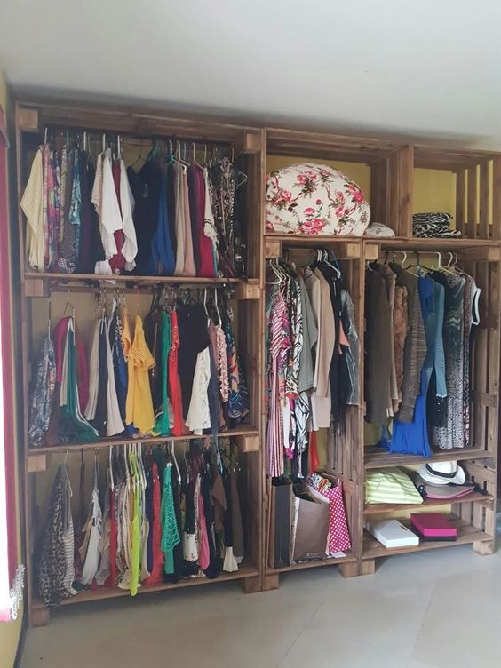 closets que puedes hacer con madera reciclada 4