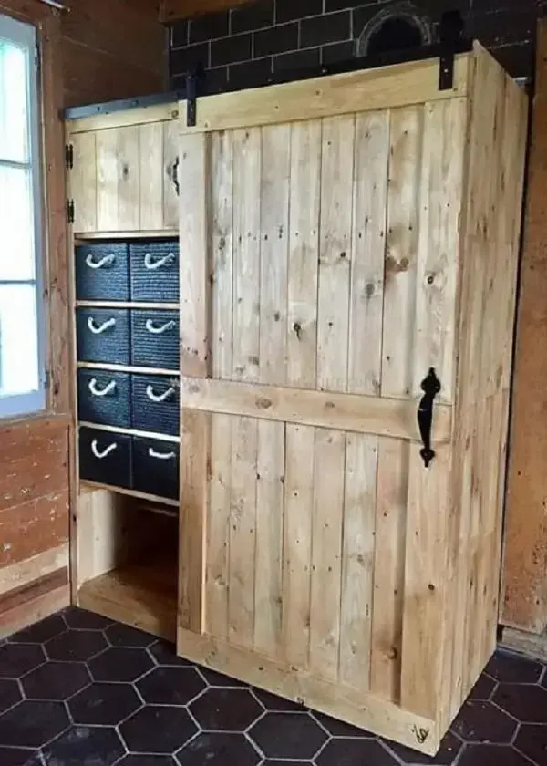 closets que puedes hacer con madera reciclada 4