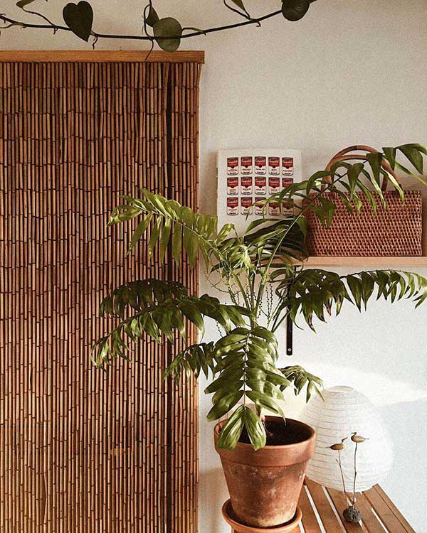 como decorar con cortinas de bambu 4