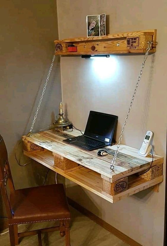 como hacer un escritorio con madera reciclada 5