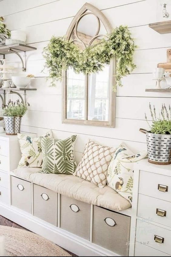 decora tu recibidor con un banco vintage 9
