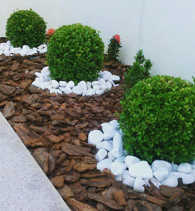 decoracion jardin con piedra blanca 10