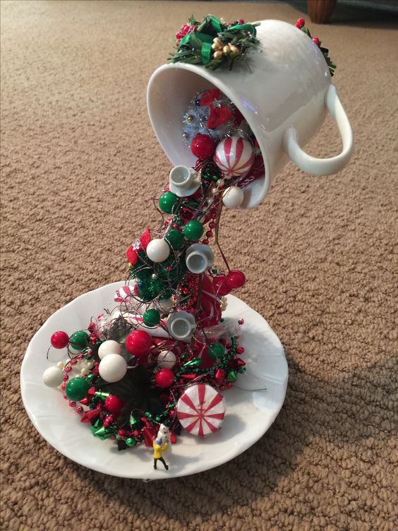 decoraciones navidenas con tazas flotantes 10