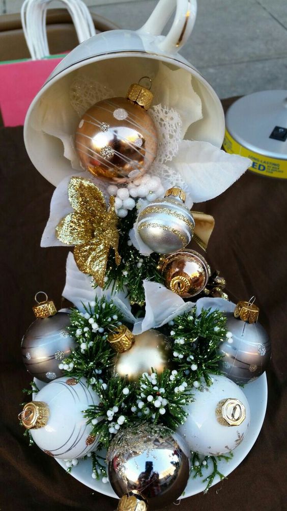 decoraciones navidenas con tazas flotantes 4