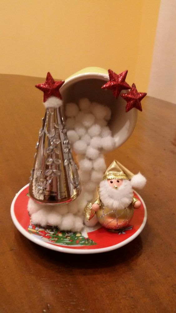 decoraciones navidenas con tazas flotantes 8