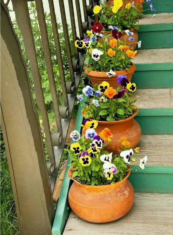 decorar escaleras con plantas 6