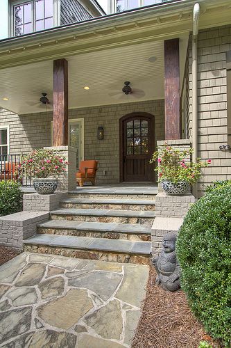 escaleras al exterior de su casa 8