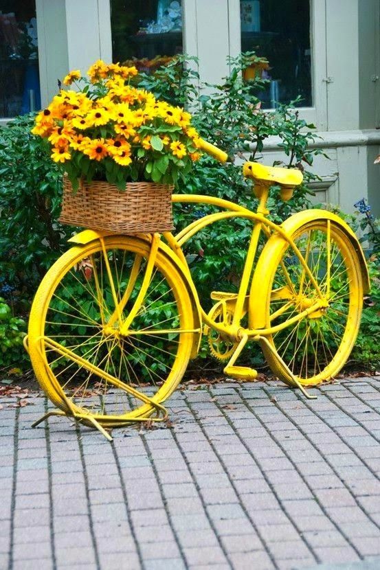 floreros hechos con bicicletas viejas 2