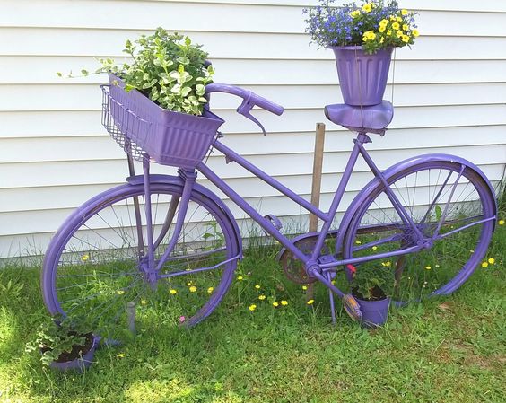 floreros hechos con bicicletas viejas 4