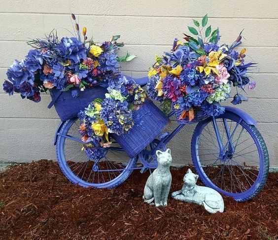 floreros hechos con bicicletas viejas 8