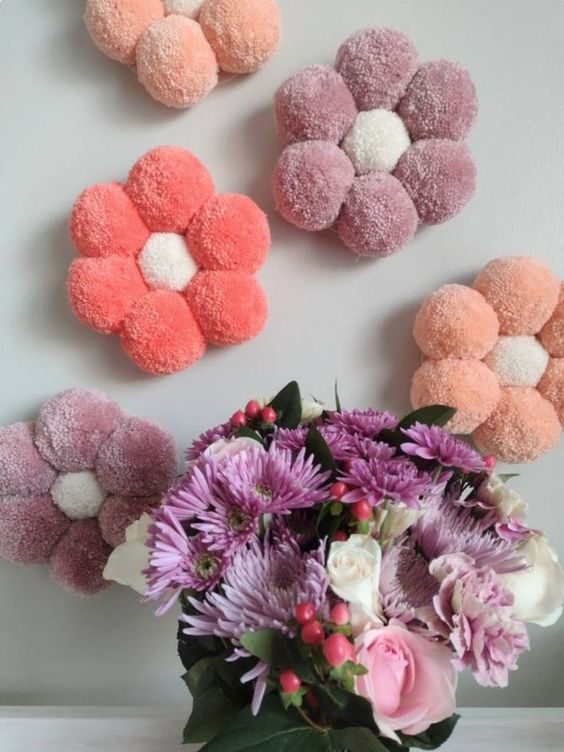 flores hechas con pompones 2