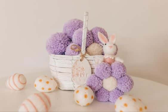 flores hechas con pompones 8