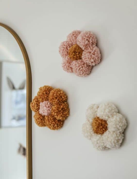 flores hechas con pompones 9