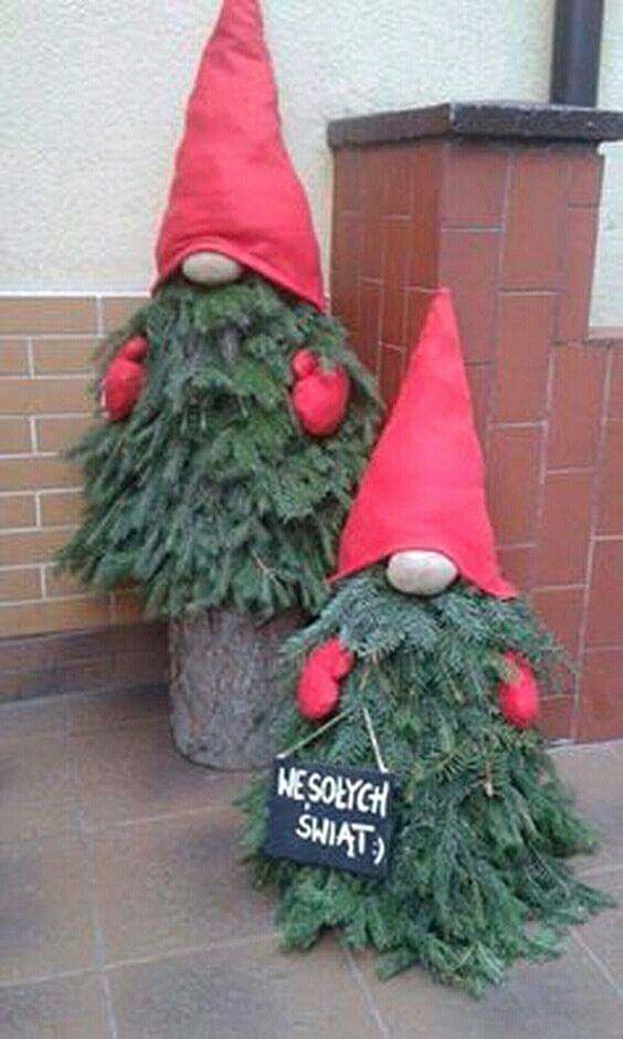 gnomos hechos con ramas de arboles 5