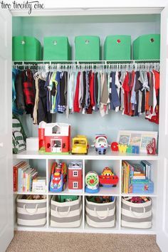 hacer un bonito closet sin gastar mucho dinero 6