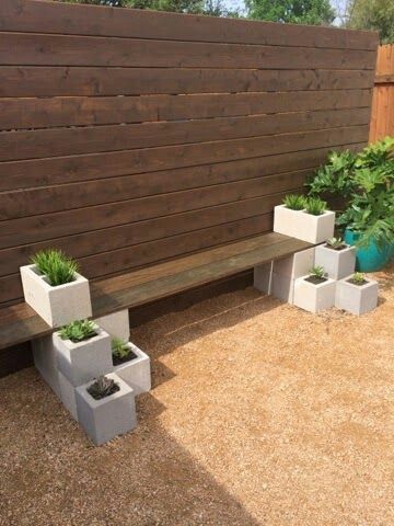 ideas con bloques de cemento para la decoracion de jardines 13