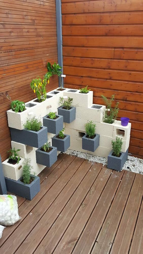 ideas con bloques de cemento para la decoracion de jardines 3