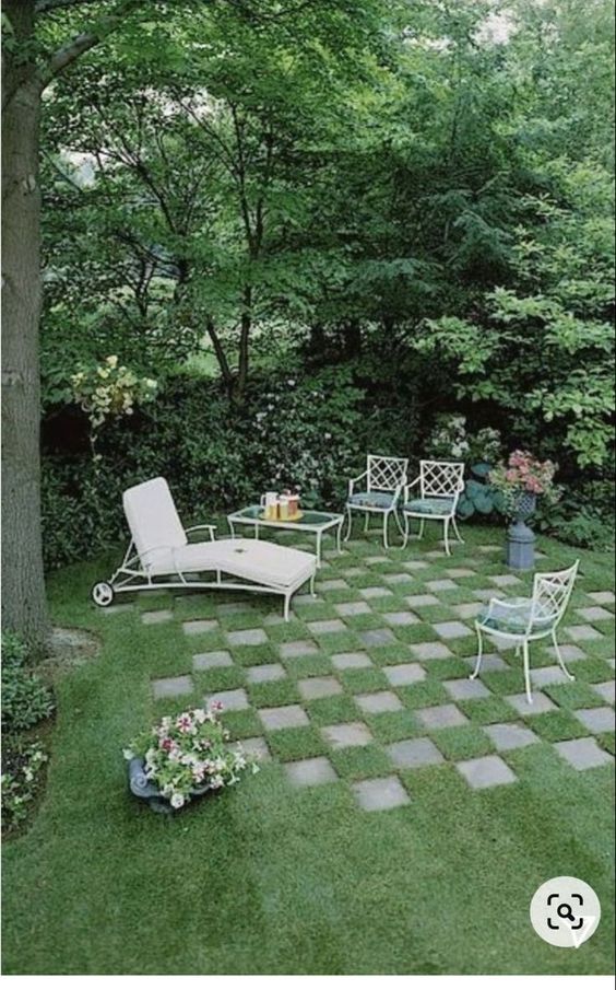 jardin en el patio de tablero de ajedrez 9