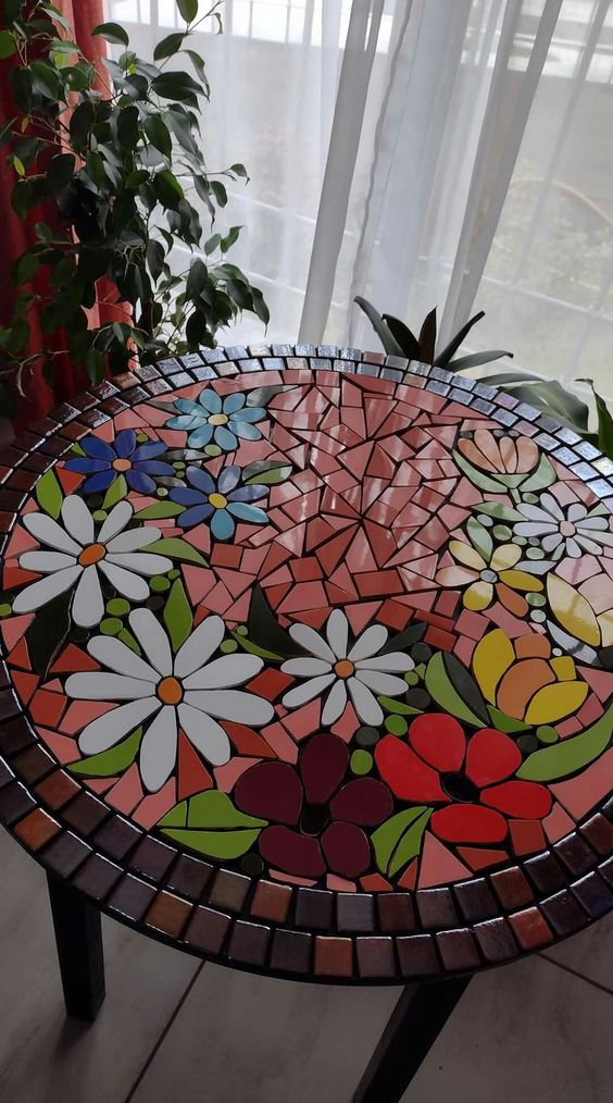 mesas decoradas con mosaicos 10