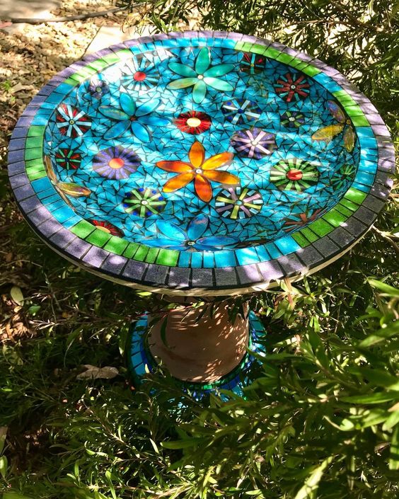 mesas decoradas con mosaicos 4