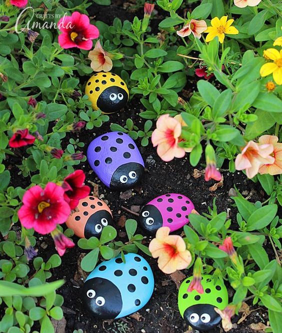 piedras de animales para decorar el jardin 8