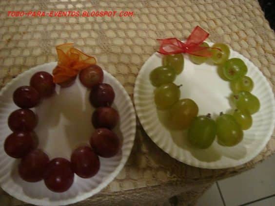 presentar las uvas de la suerte en nochevieja decoracion 2