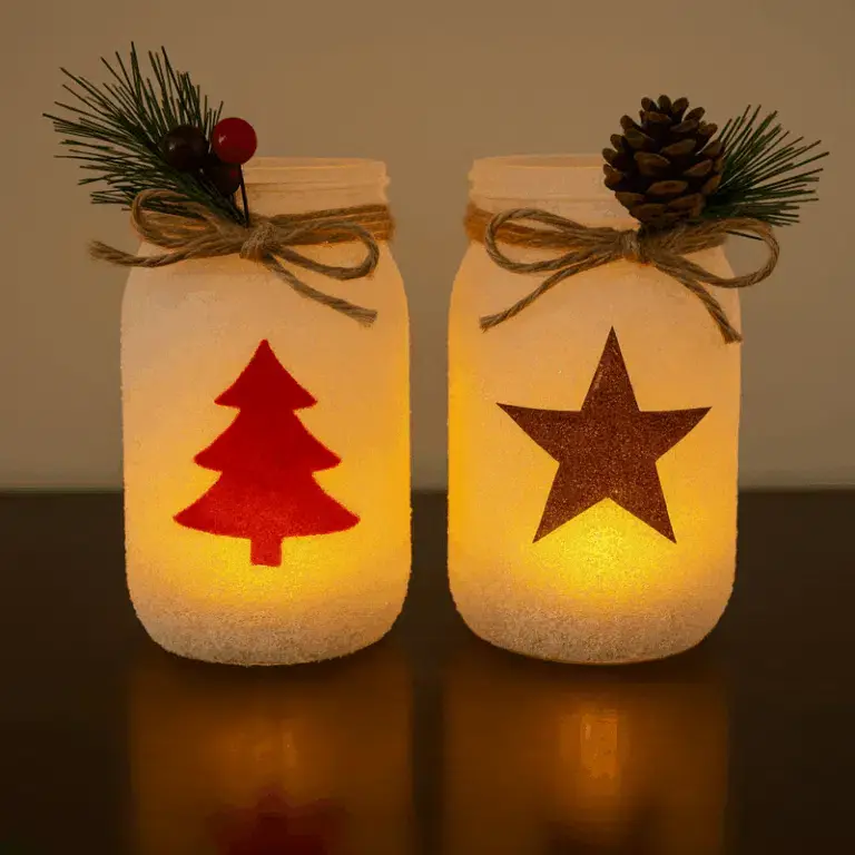 reciclar frascos de vidrio para convertirlos en adornos navidenos 4